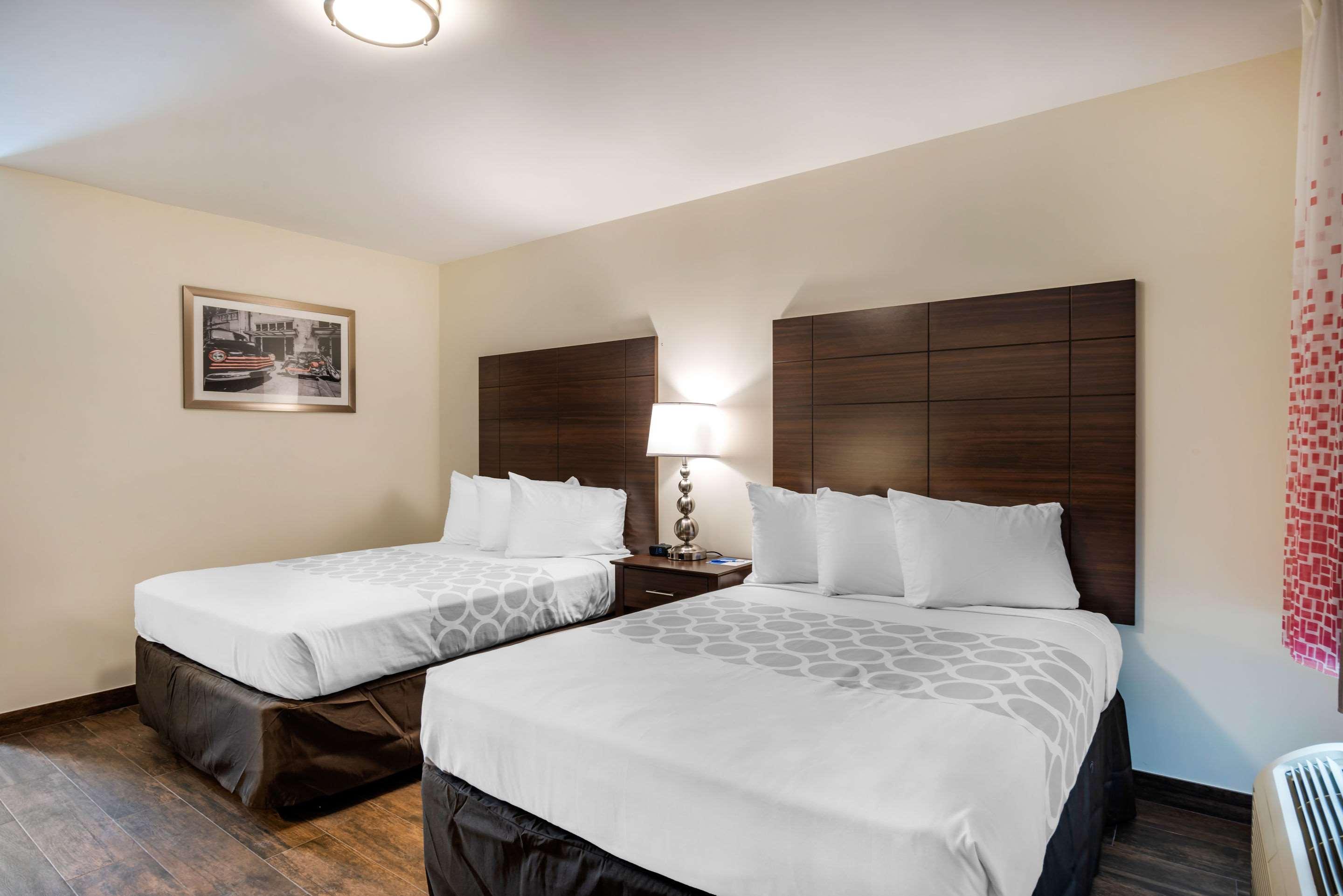Downtown Hollywood Gardens Inn & Suites Екстериор снимка