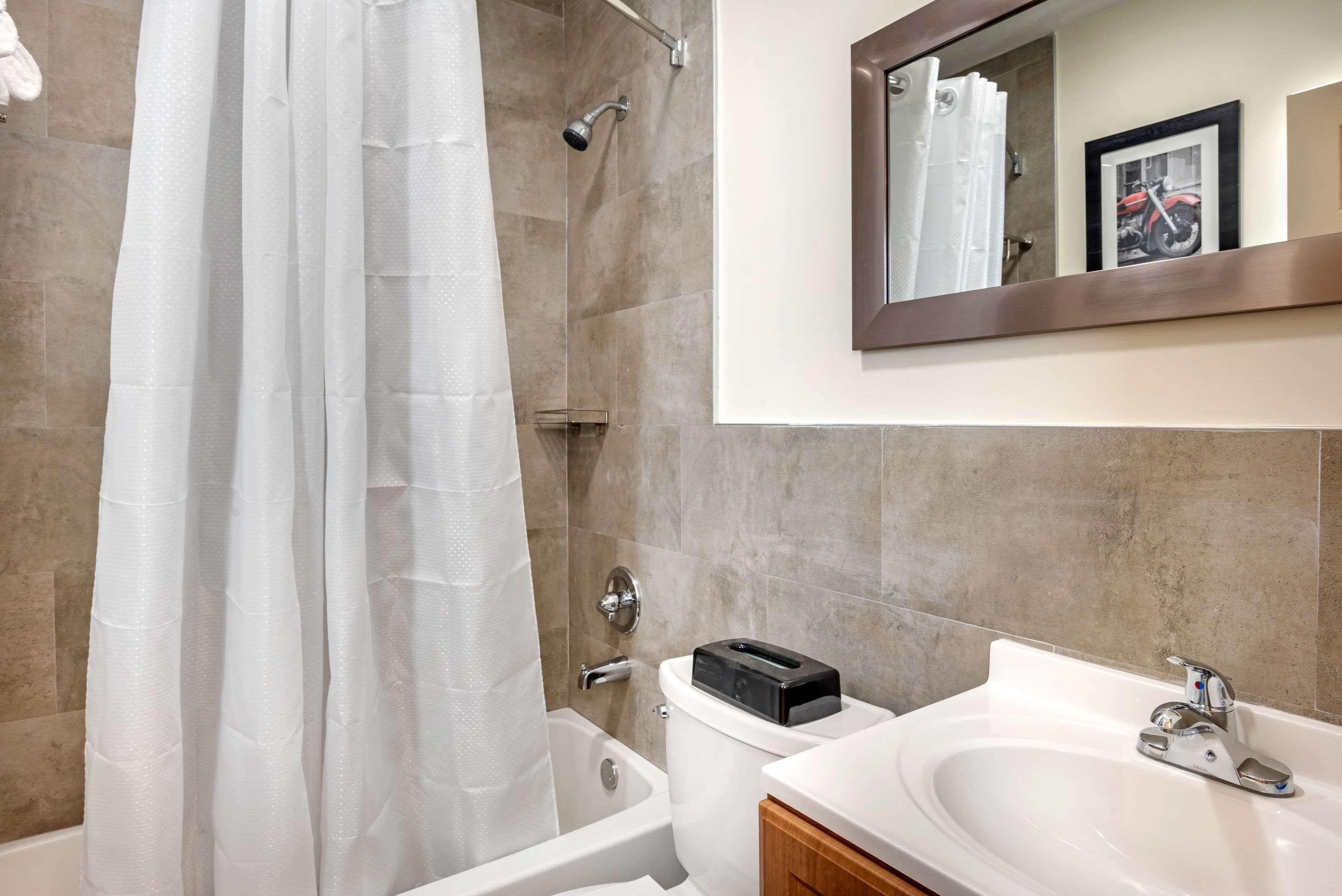 Downtown Hollywood Gardens Inn & Suites Екстериор снимка