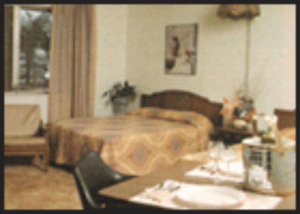 Downtown Hollywood Gardens Inn & Suites Стая снимка