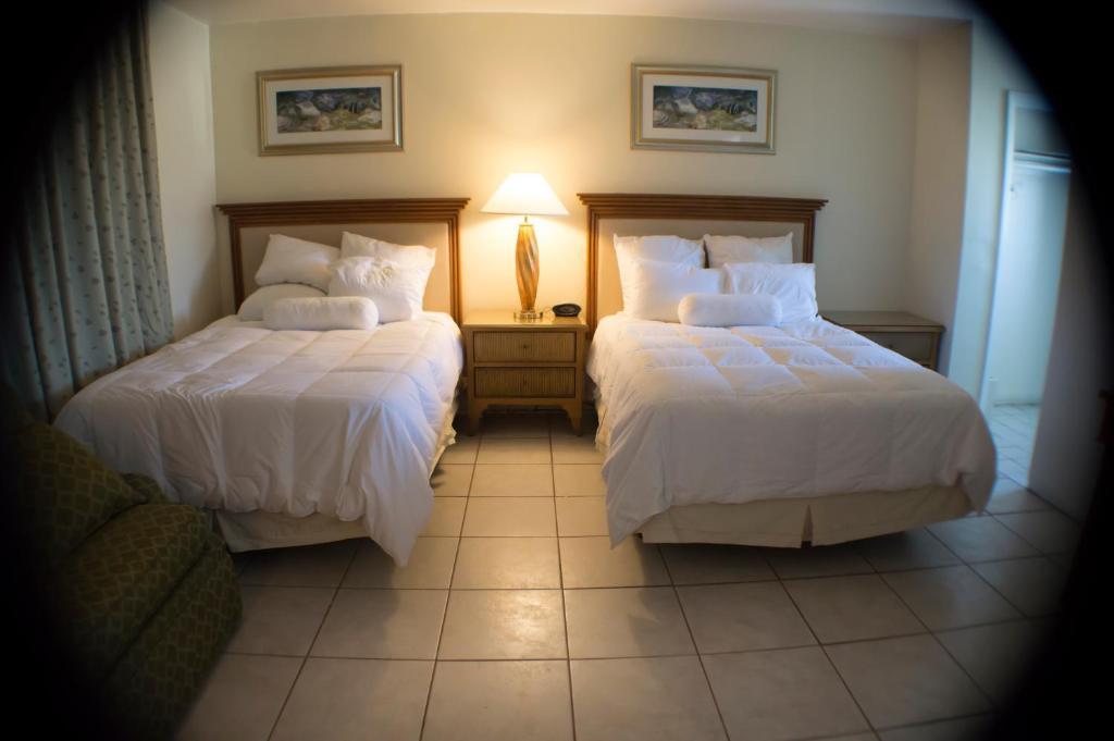 Downtown Hollywood Gardens Inn & Suites Екстериор снимка